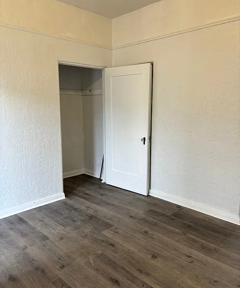 551 W 45th St #3/4 — Photo 3