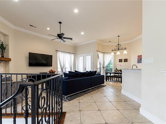 4th image of 3320 University Park Ln