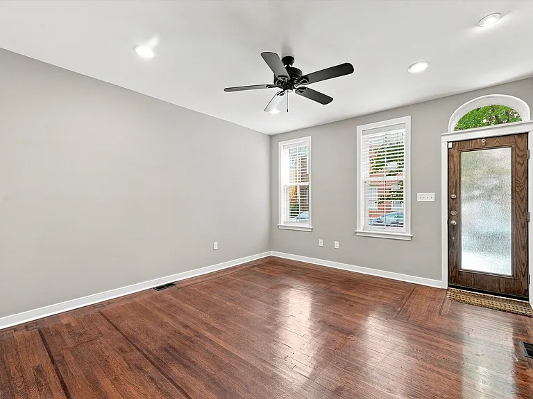 1532 E Berks St — Photo 3