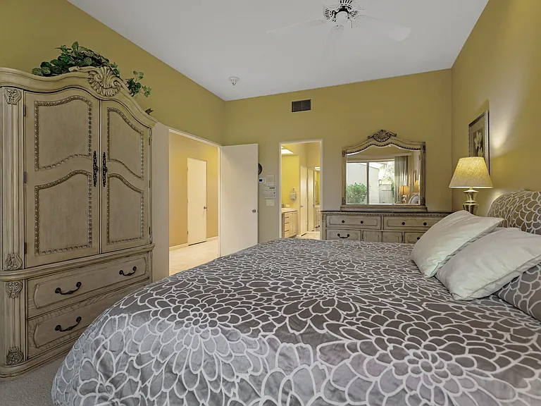 496 Desert Holly Dr — Photo 13