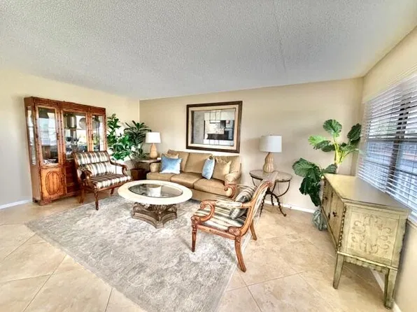 2100 Cornwall E, Boca Raton, FL