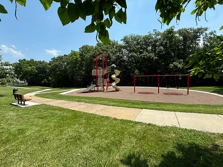 3511 Fieldstone Ct — Photo 17