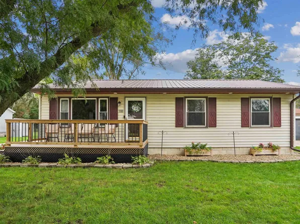 118 Saint Croix Dr, Waterloo, IA 50703