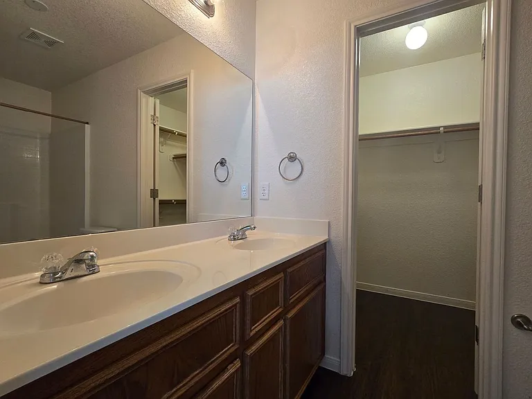 3807 John Chisholm Loop #A — Photo 14