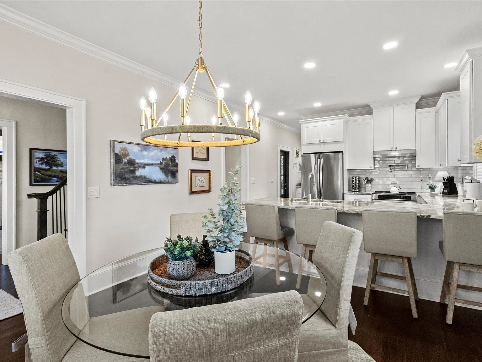 3 bed, 2.5 bath, 1958 sqft, $3,650 — Photo 4