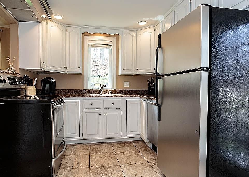 75 Green St, Wakefield, MA 01880 Zillow