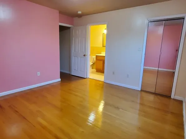 27 Jewett Avenue image 8 of 18