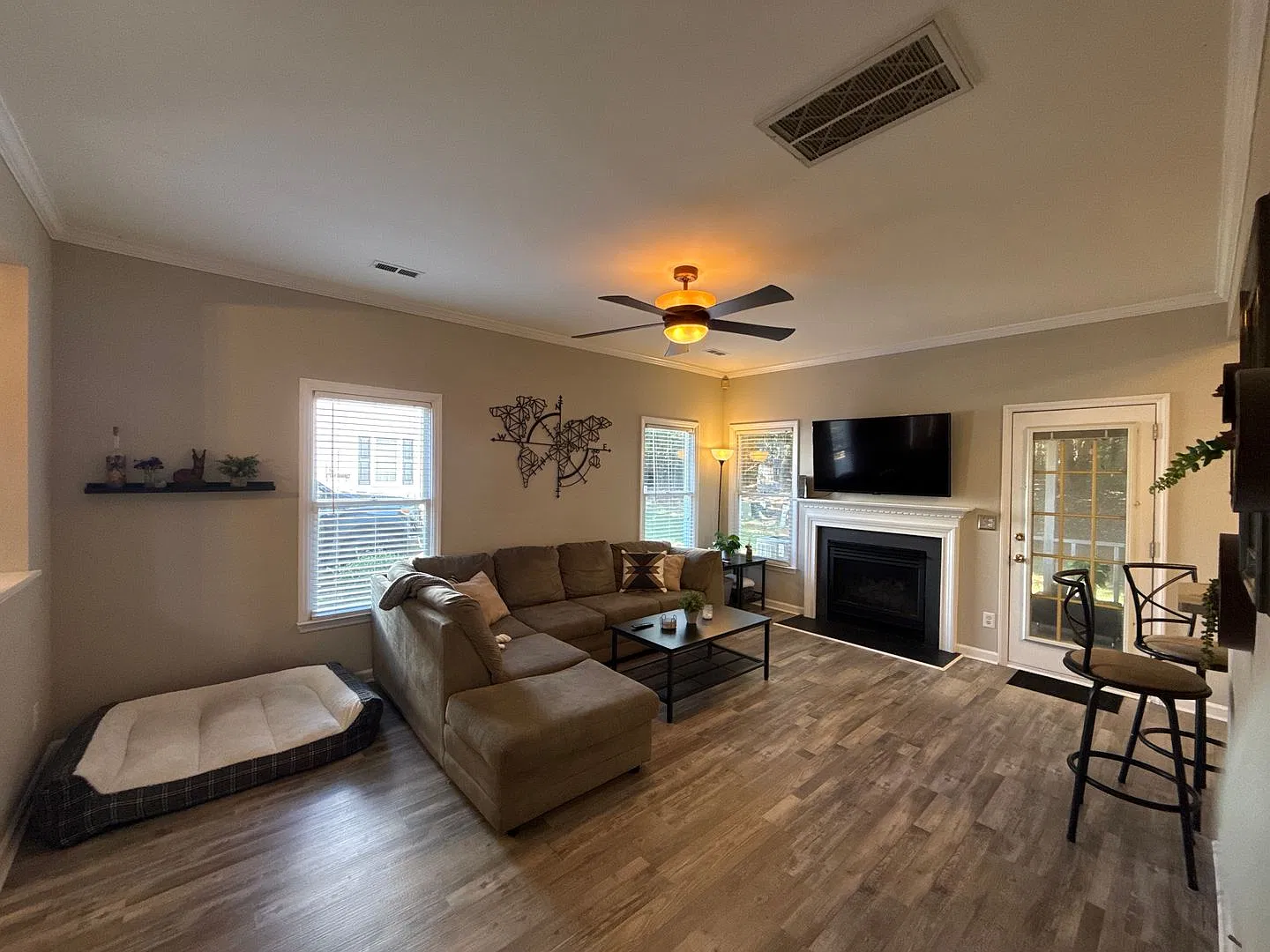 Furnished Townhome in the Davis Lake Community — Photo 4