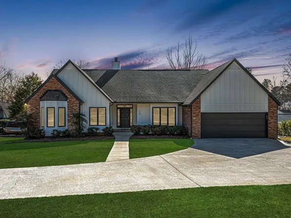 20 Mays Bend Cir, Pell City, AL 35128