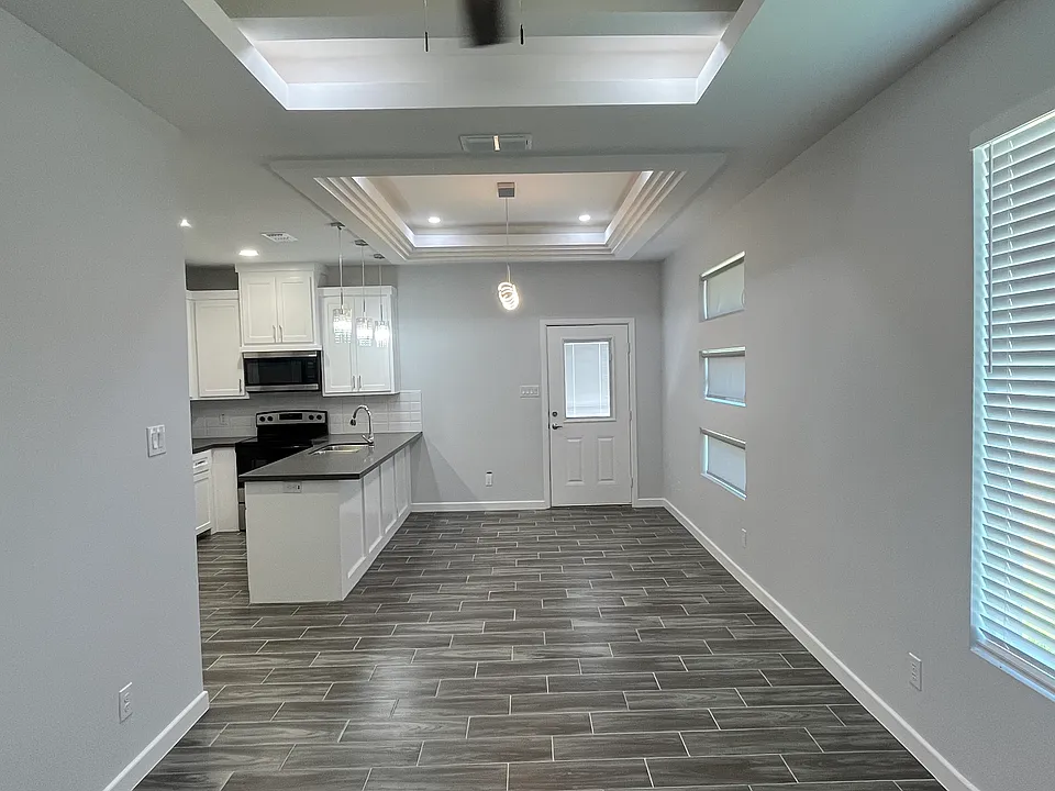 1708 W Violet Dr #3
