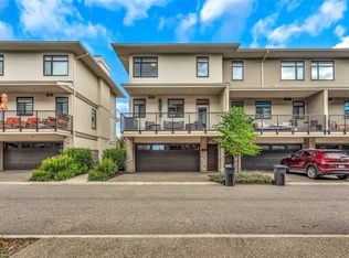 1102 Cameron Ave #9, Kelowna, BC V1Y 0B2