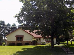 306 E Eyota St, Dover, MN 55929