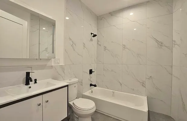 Rented by Reavis | media 4