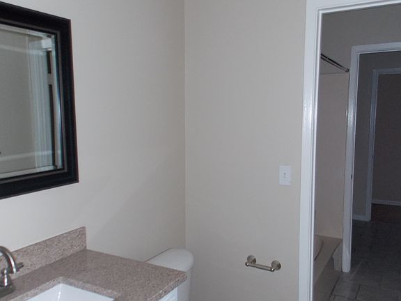 Bathroom 2 with Shared Shower