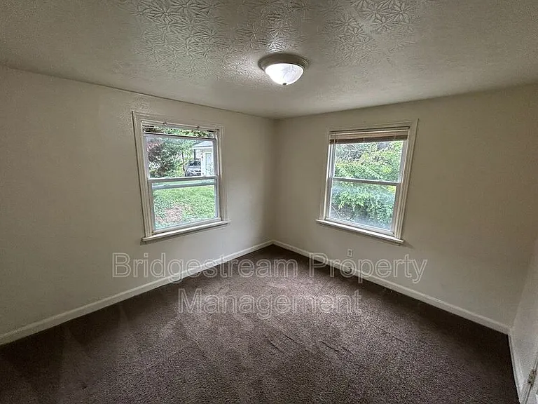 1317 Salem Ave #2 — Photo 6