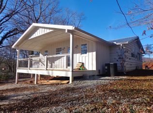 64 Carvil Rd, Franklin, NC 28734