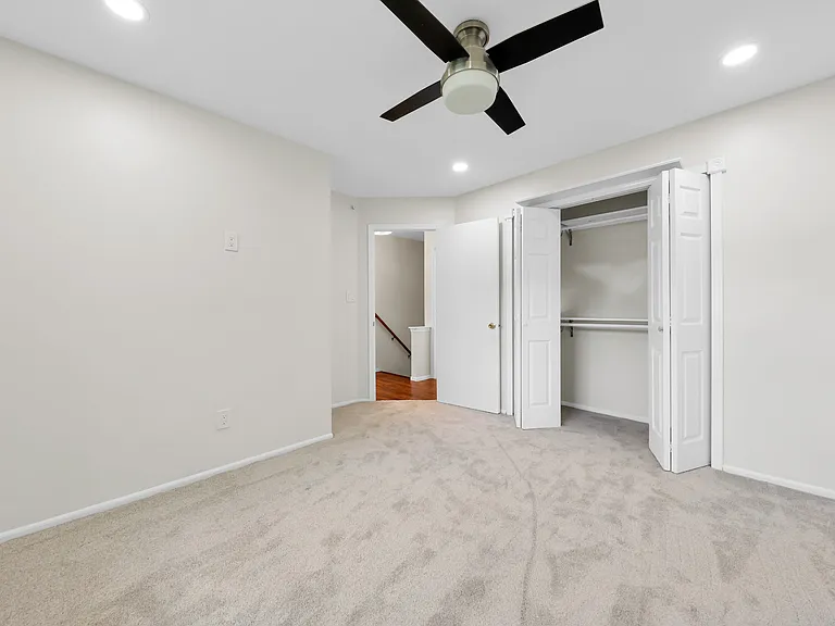19 Pierson Dr — Photo 20