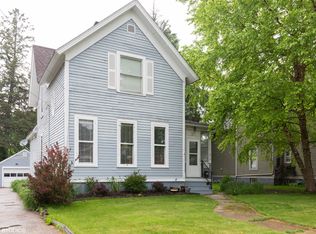 212 Lovell St, Elgin, IL 60120