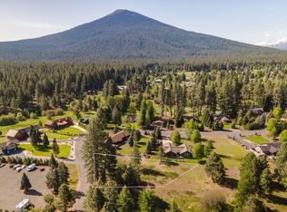 26212 SW Pine Lodge Rd, Camp Sherman, OR 97730