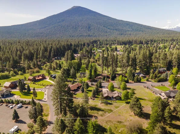 26212 SW Pine Lodge Rd, Camp Sherman, OR 97730