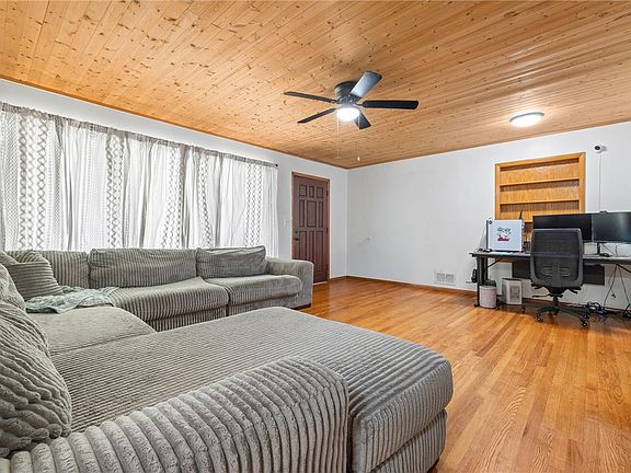 5th image of 603 S Clifford St