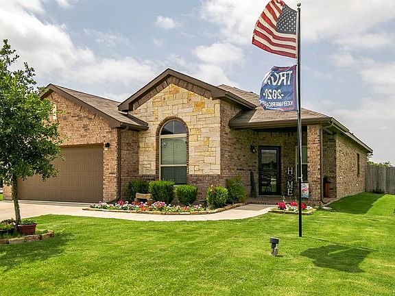 2nd image of 1024 Doe Meadow Dr