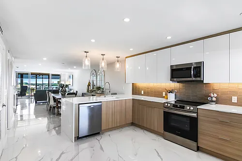 44 Yacht Club Dr #611 Photo 1