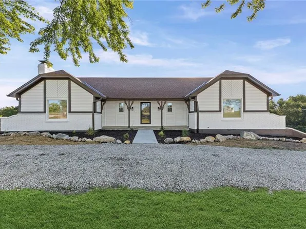4613 SE Atchison Rd, Lathrop, MO 64465