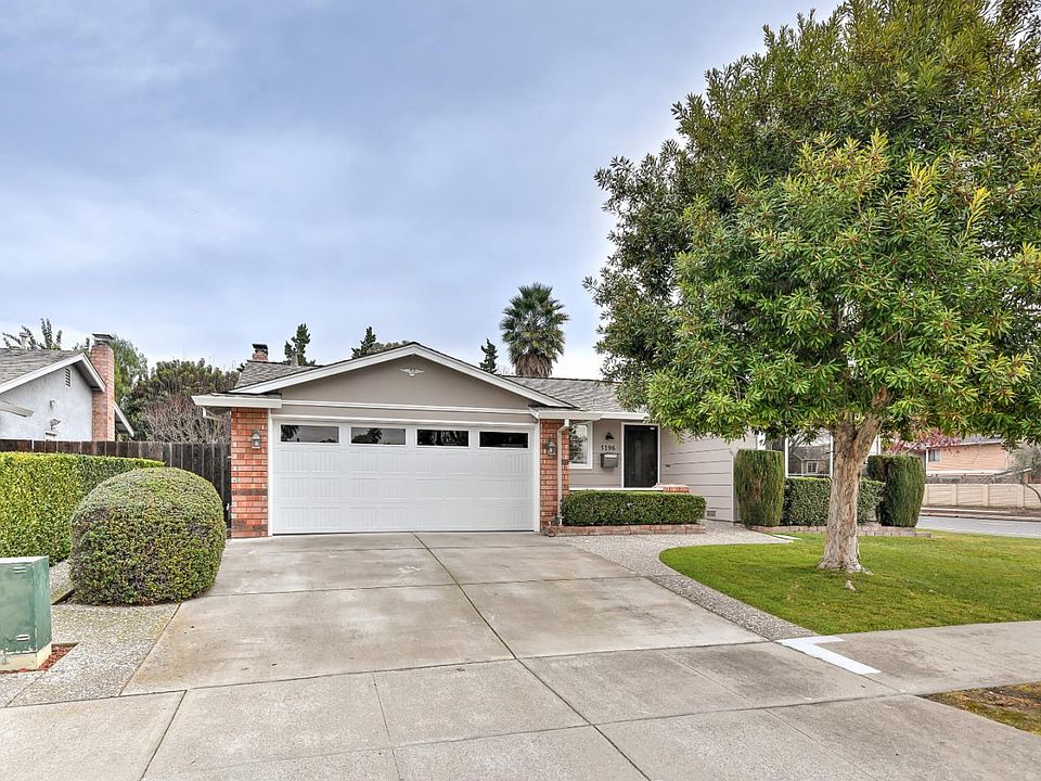 1st image of 5196 Derek Dr