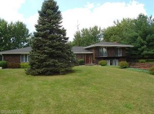 9000 Holden Rd, Baroda, MI 49101