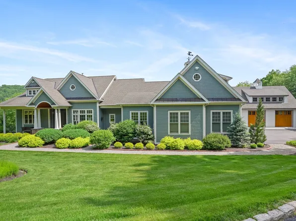 5 Stone Wall Lane, Sherman, CT 06784