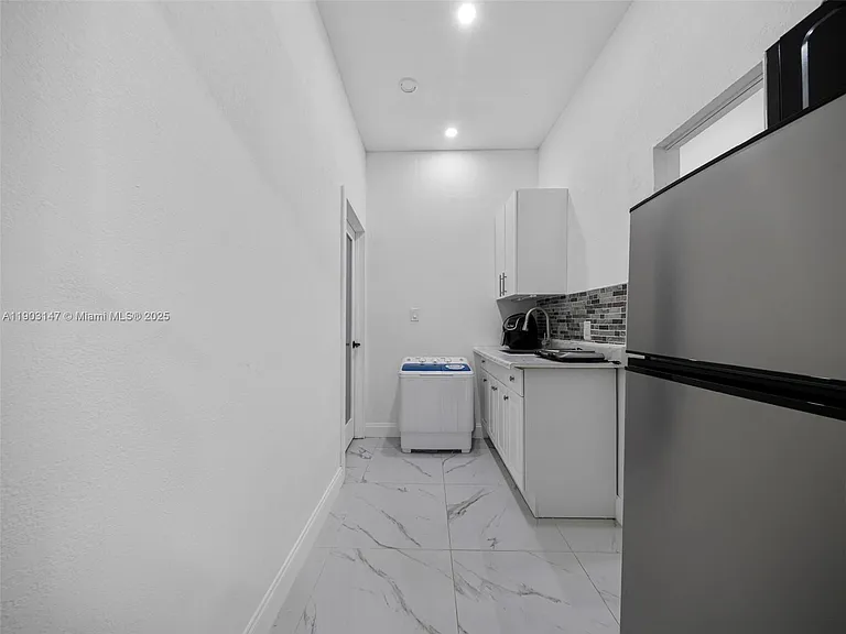 1411 SE 26th Rd — Photo 31