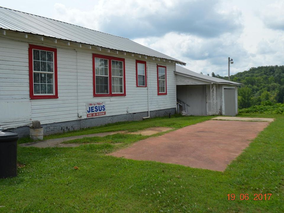 2nd image of 706 Long Ave