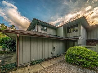 4030 Inverness Ct #115, Stow, OH 44224