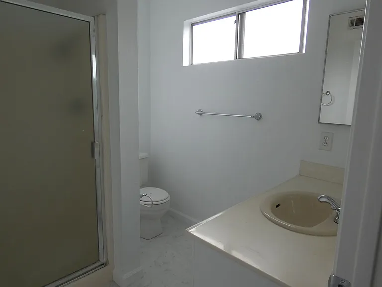 1738 N Lynne Dr — Photo 6