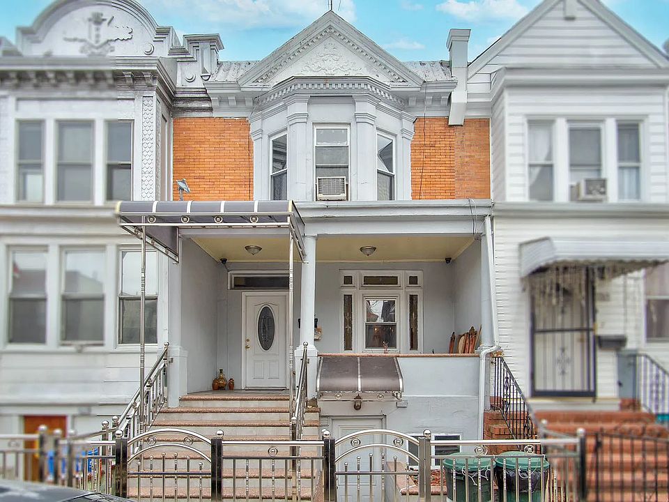 1st image of 1067 E 15th St