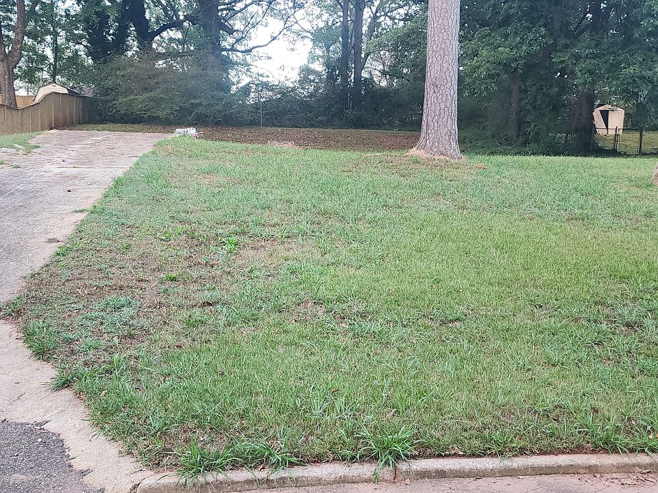 2nd image of 2707 Jamestown Way