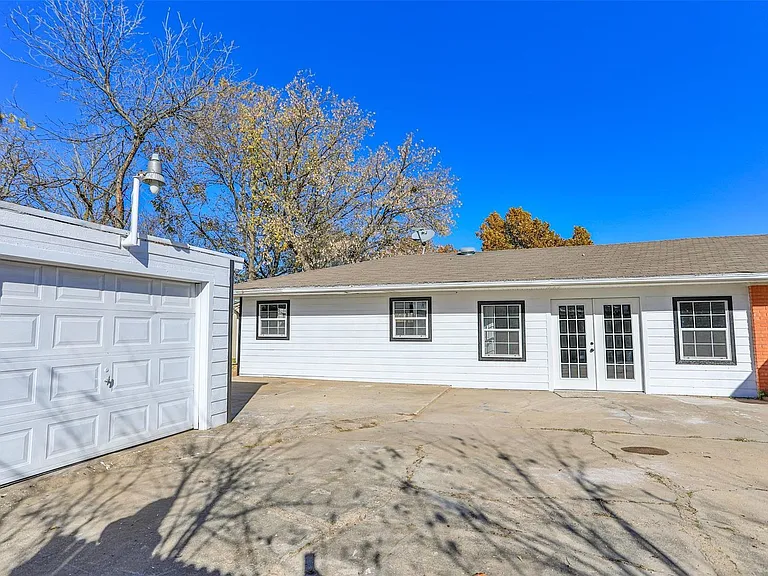 1309 Magnolia St — Photo 18