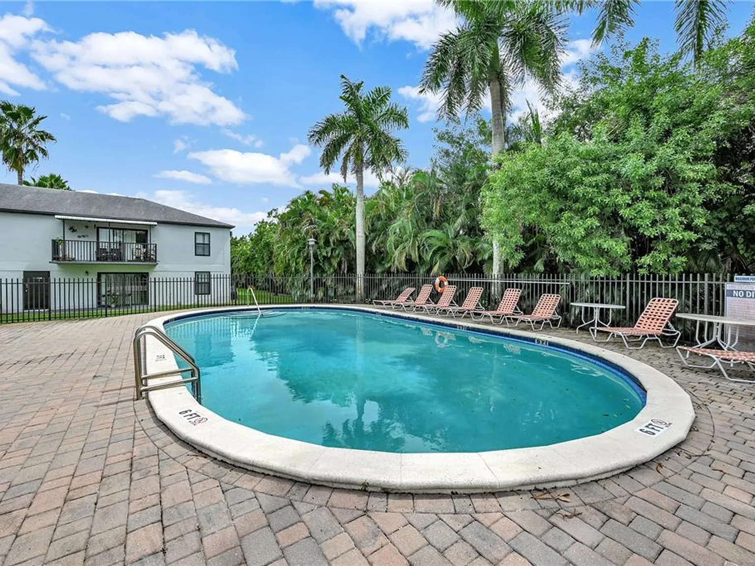 Colonial Village - 7550 Stirling Rd — Photo 4
