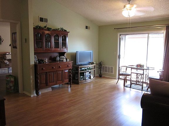 Lv room with curtain open