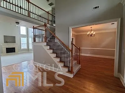 5 bed, 4.0 bath, 3445 sqft, $3,450 — Photo 3