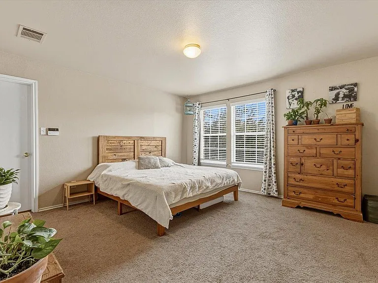 12705 Saint Mary Dr — Photo 16