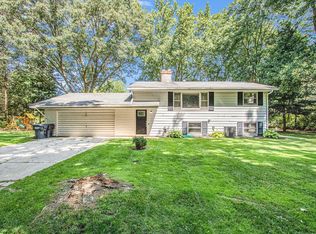 2720 Niles Rd, Saint Joseph, MI 49085