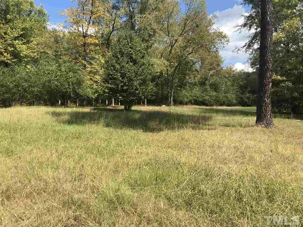 109 Creek Dr, Louisburg, NC 27549