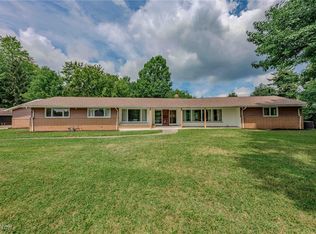 9500 Prell Dr, Broadview Heights, OH 44147