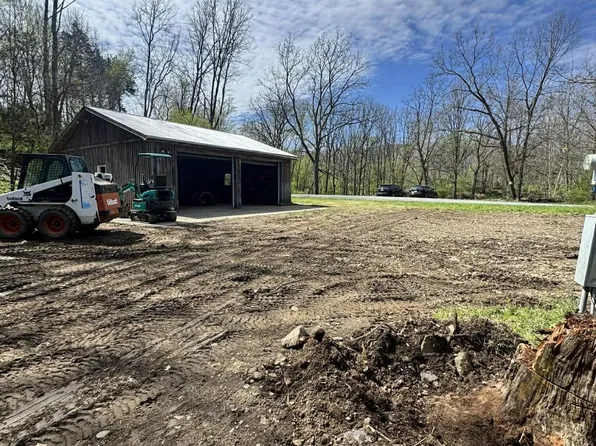1127 River Rd, Wysox, PA 18854
