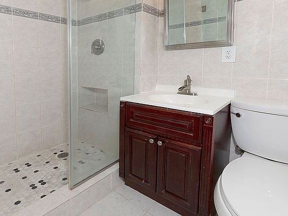5th image of 4455 Douglas Ave APT 2E