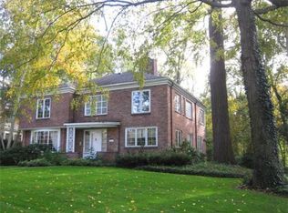 111 Meadowbrook Rd, Longmeadow, MA 01106