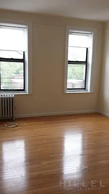 Rented by Hillel Realty Group | media 2