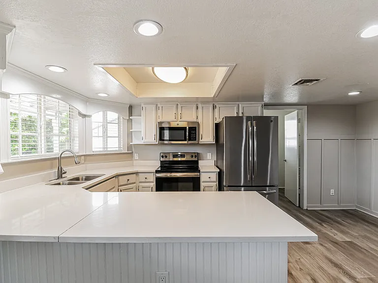 5419 E Delta Ave — Photo 6